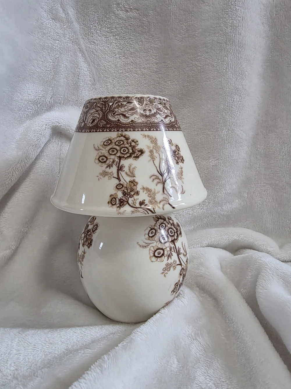 Vintage Skye McGhie Fine Porcelain Brown Transferware Tea Light Candle Lamp - Picture 4 of 10